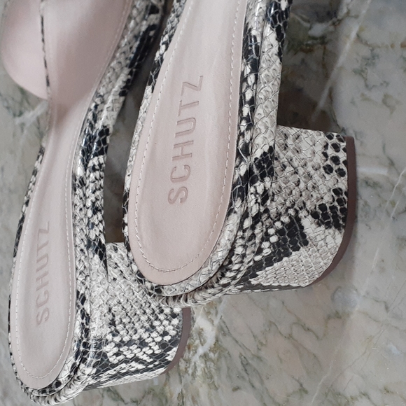Schutz shoes - Picture 3 of 7